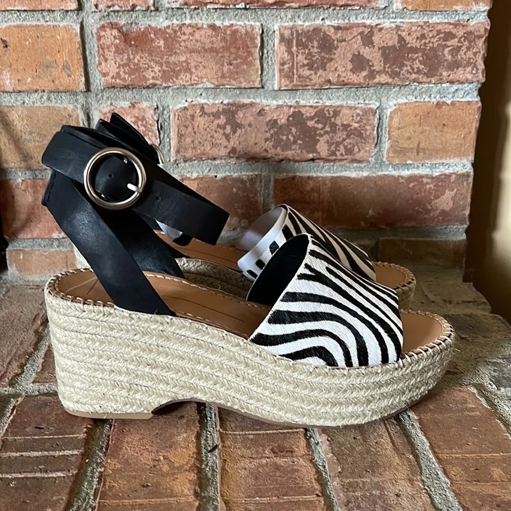 NEW Dolce Vita Lesley Zebra Striped Platform Sandals
